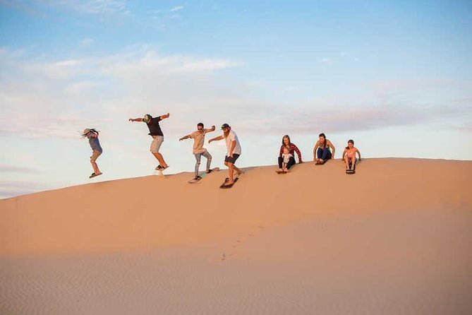 Sandboarding timlalin dunes