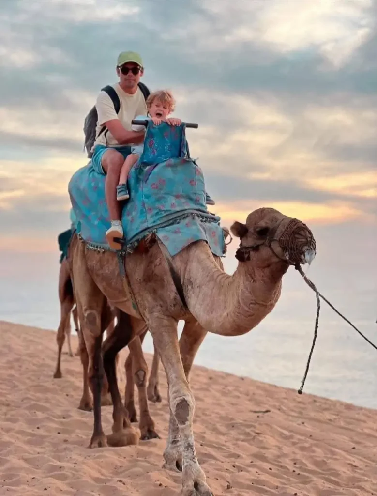 balade chameau que faire à Timlalin Dunes coucher soleil Maroc